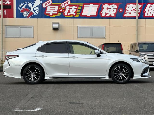 カムリ WSレザーパッケージ 4WD 後期型/4WD/GRフルエアロ/TRDドレスアップマフラー/全方位カメラ/JBL/純正ナビ/ディスプレイオーディオ/ヘッドアップディスプレイ/ブラインドスポットモニター/ETC2.0/フルレザーシート(32枚目)