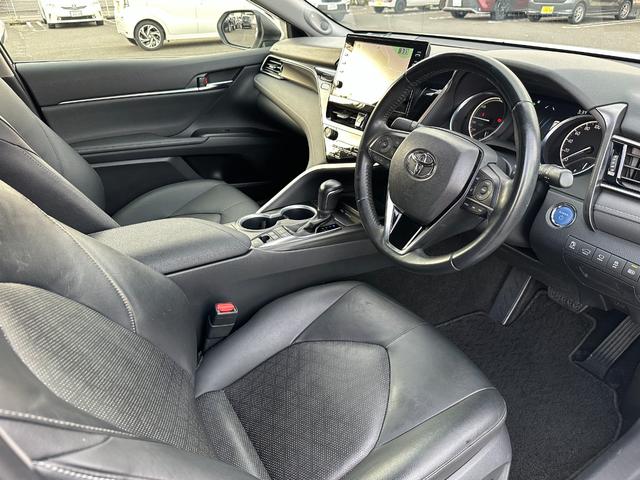 カムリ WSレザーパッケージ 4WD 後期型/4WD/GRフルエアロ/TRDドレスアップマフラー/全方位カメラ/JBL/純正ナビ/ディスプレイオーディオ/ヘッドアップディスプレイ/ブラインドスポットモニター/ETC2.0/フルレザーシート(33枚目)