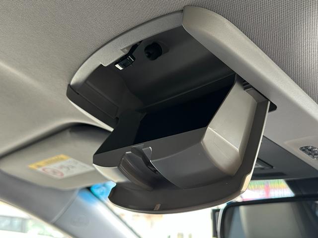 カムリ WSレザーパッケージ 4WD 後期型/4WD/GRフルエアロ/TRDドレスアップマフラー/全方位カメラ/JBL/純正ナビ/ディスプレイオーディオ/ヘッドアップディスプレイ/ブラインドスポットモニター/ETC2.0/フルレザーシート(50枚目)