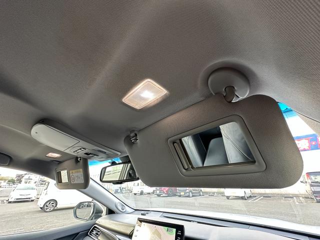 カムリ WSレザーパッケージ 4WD 後期型/4WD/GRフルエアロ/TRDドレスアップマフラー/全方位カメラ/JBL/純正ナビ/ディスプレイオーディオ/ヘッドアップディスプレイ/ブラインドスポットモニター/ETC2.0/フルレザーシート(52枚目)