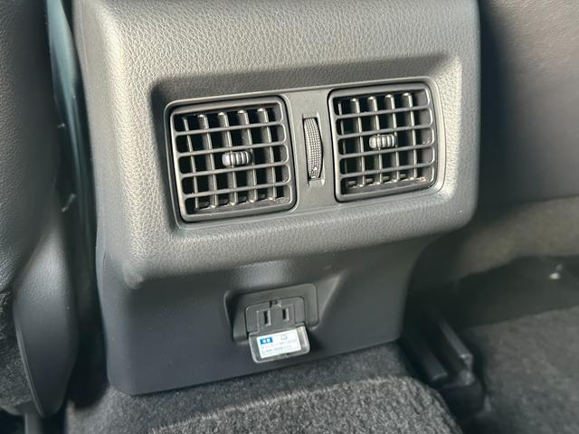 カムリ WSレザーパッケージ 4WD 後期型/4WD/GRフルエアロ/TRDドレスアップマフラー/全方位カメラ/JBL/純正ナビ/ディスプレイオーディオ/ヘッドアップディスプレイ/ブラインドスポットモニター/ETC2.0/フルレザーシート(54枚目)