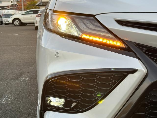 カムリ WSレザーパッケージ 4WD 後期型/4WD/GRフルエアロ/TRDドレスアップマフラー/全方位カメラ/JBL/純正ナビ/ディスプレイオーディオ/ヘッドアップディスプレイ/ブラインドスポットモニター/ETC2.0/フルレザーシート(55枚目)