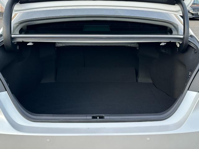 カムリ WSレザーパッケージ 4WD 後期型/4WD/GRフルエアロ/TRDドレスアップマフラー/全方位カメラ/JBL/純正ナビ/ディスプレイオーディオ/ヘッドアップディスプレイ/ブラインドスポットモニター/ETC2.0/フルレザーシート(60枚目)