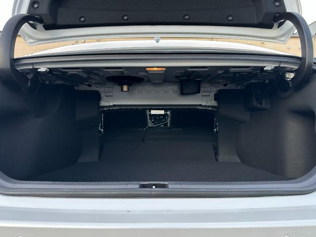 カムリ WSレザーパッケージ 4WD 後期型/4WD/GRフルエアロ/TRDドレスアップマフラー/全方位カメラ/JBL/純正ナビ/ディスプレイオーディオ/ヘッドアップディスプレイ/ブラインドスポットモニター/ETC2.0/フルレザーシート(61枚目)