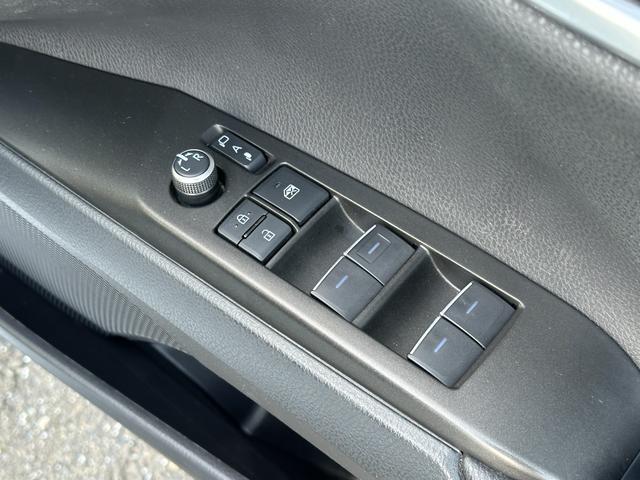 カムリ WSレザーパッケージ 4WD 後期型/4WD/GRフルエアロ/TRDドレスアップマフラー/全方位カメラ/JBL/純正ナビ/ディスプレイオーディオ/ヘッドアップディスプレイ/ブラインドスポットモニター/ETC2.0/フルレザーシート(78枚目)