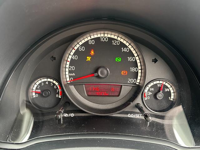 アップ！ ムーブ　アップ！　衝突軽減装置／純正オーディオ／ナビ／テレビ／ＣＤ再生／３ドア／実走行４万ＫＭ／当店買取車両／ＭＴモード／キーレスエントリー／スペアキー付き／ＡＴ／パワーウィンドウ／パワーステアリング／運転席エアバック（13枚目）