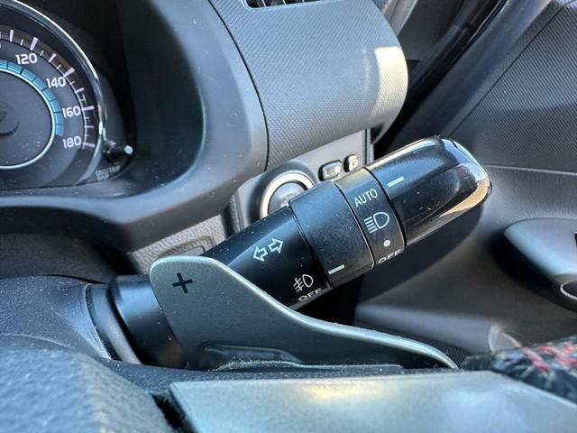 ウィッシュ ２．０Ｚ　社外ナビ／バックカメラ／クルーズコントロール／３列シート／ＥＴＣ２．０／ＣＤ＆ＤＶＤ再生／ブルーレイ対応／ブルートゥース再生／スマートキー／キーレスエントリー／パワーウィンドウ／パワーステアリング（18枚目）