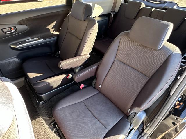 ウィッシュ ２．０Ｚ　社外ナビ／バックカメラ／クルーズコントロール／３列シート／ＥＴＣ２．０／ＣＤ＆ＤＶＤ再生／ブルーレイ対応／ブルートゥース再生／スマートキー／キーレスエントリー／パワーウィンドウ／パワーステアリング（30枚目）