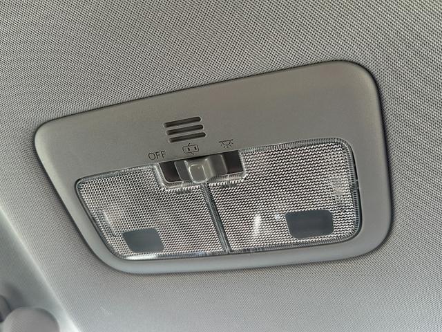 ウィッシュ ２．０Ｚ　社外ナビ／バックカメラ／クルーズコントロール／３列シート／ＥＴＣ２．０／ＣＤ＆ＤＶＤ再生／ブルーレイ対応／ブルートゥース再生／スマートキー／キーレスエントリー／パワーウィンドウ／パワーステアリング（46枚目）