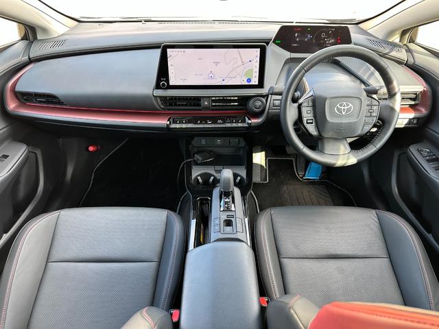 プリウス Z 純正12.3型ディスプレイ/全方位カメラ/AC100V/アドバンストパーク/デジタルミラー/パワーバックドア/BSM/ETC2.0/純正19インチAW/レーダークルーズ/パワーシート/シートメモリー(5枚目)