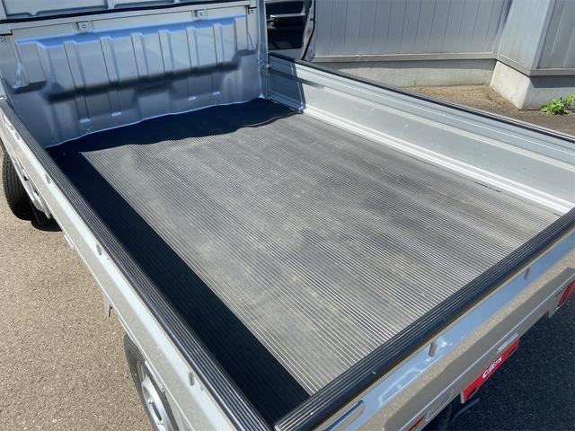 キャリイトラック スズキ ｋｃエアコン パワステ ４ｗｄ ａｔ エアコン パワステ 三方開 １２インチスチールホイール ａｍ ｆｍラジオ 秋田県 ｋｃエアコン パワステ ４ｗｄ ａｔ エアコン パワステ 三方開 １２インチスチールホイール ａｍ ｆｍラジオ スズキ