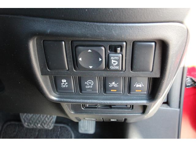 ジューク １５ＲＸ　Ｖセレクション　バックカメラ　レーンアシスト　衝突被害軽減システム　ナビ　ＴＶ　オートライト　アルミホイール　スマートキー　アイドリングストップ　電動格納ミラー　ＣＶＴ　盗難防止システム　衝突安全ボディ　ＣＤ（17枚目）