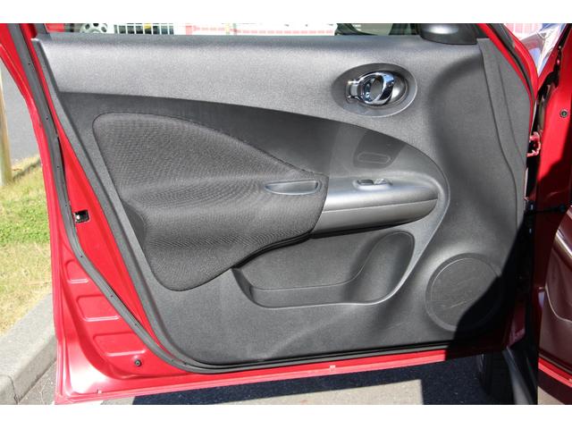 ジューク １５ＲＸ　Ｖセレクション　バックカメラ　レーンアシスト　衝突被害軽減システム　ナビ　ＴＶ　オートライト　アルミホイール　スマートキー　アイドリングストップ　電動格納ミラー　ＣＶＴ　盗難防止システム　衝突安全ボディ　ＣＤ（42枚目）