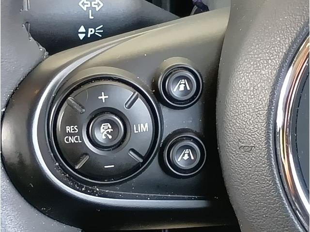 ＭＩＮＩ クーパーＤ　クロスオーバー　オール４　４ＷＤ　ＥＴＣ　バックカメラ　クリアランスソナー　オートクルーズコントロール　パークアシスト　衝突被害軽減システム　ターボ　ナビ　オートライト　電動リアゲート　アルミホイール　スマートキー（42枚目）