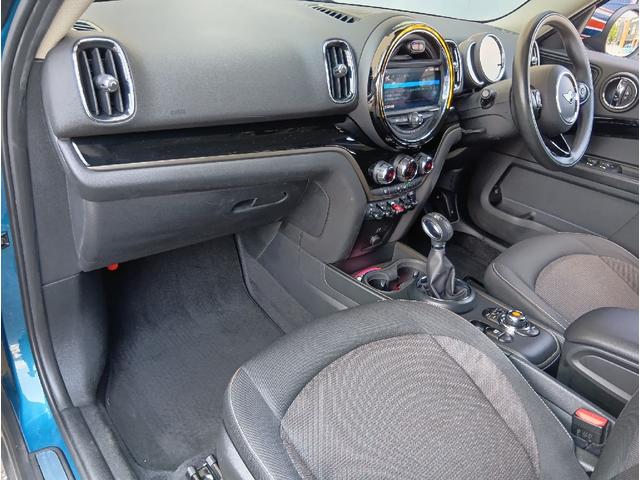 ＭＩＮＩ クーパーＤ　クロスオーバー　オール４　４ＷＤ　ＥＴＣ　バックカメラ　クリアランスソナー　オートクルーズコントロール　パークアシスト　衝突被害軽減システム　ターボ　ナビ　オートライト　電動リアゲート　アルミホイール　スマートキー（54枚目）