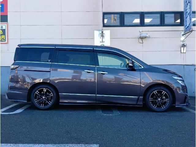 エルグランド ３５０ハイウェイスターアーバンクロム　ドライブレコーダー　ＥＴＣ　バックカメラ　ナビ　クリアランスソナー　オートクルーズコントロール　レーンアシスト　衝突被害軽減システム　両側電動スライドドア　オートライト　ＬＥＤヘッドランプ（15枚目）