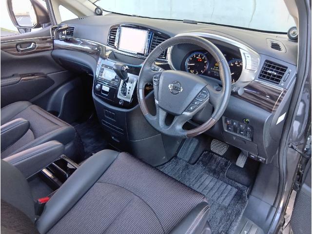 エルグランド ３５０ハイウェイスターアーバンクロム　ドライブレコーダー　ＥＴＣ　バックカメラ　ナビ　クリアランスソナー　オートクルーズコントロール　レーンアシスト　衝突被害軽減システム　両側電動スライドドア　オートライト　ＬＥＤヘッドランプ（34枚目）