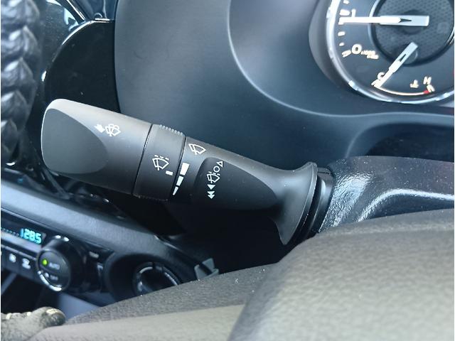 ハイラックス Ｚ　４ＷＤ　ＡＴ　衝突被害軽減システム　クリアランスソナー　オートクルーズコントロール　レーンアシスト　ナビ　バックカメラ　スマートキー　アイドリングストップ　電動格納ミラー　オートライト（46枚目）