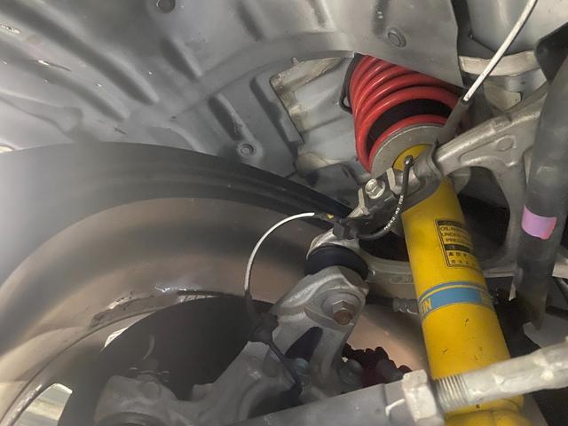 アバルト１２４ スパイダー ベースグレード　ドライブレコーダー　ＥＴＣ　バックカメラ　ナビ　ＴＶ　クリアランスソナー　オートクルーズコントロール　ＭＴ　オートライト　キーレスエントリー　シートヒーター　アルミホイール　盗難防止システム　ＡＢＳ（62枚目）