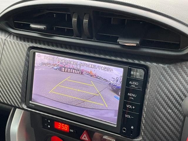 バックカメラ装着済！死角になりやすい後方もとても見やすいです☆車庫入れに自信がない方や縦列駐車が苦手な方にも、オススメな機能です！安心度もアップ！