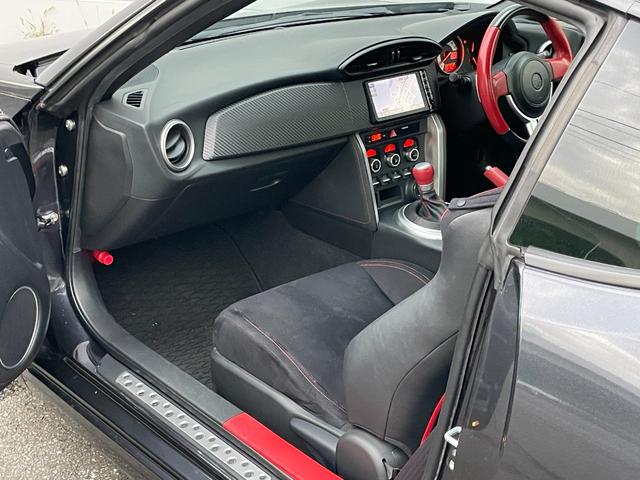 この度は当店のお車をご覧になっていただき、誠にありがとうございます。じっくり現車確認して頂けるよう、ご準備を致します！