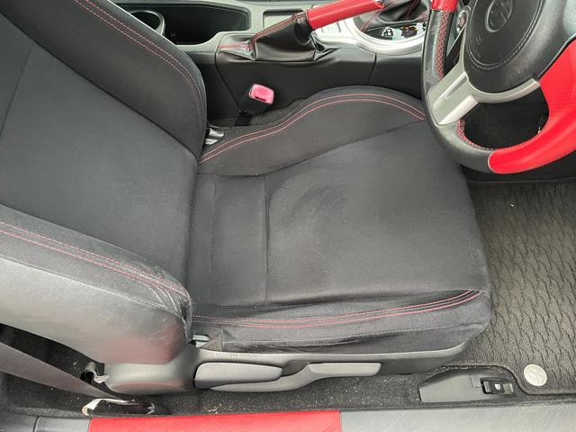 すぐにご来店頂けない場合や遠方にお住まいの方、車両状態の詳細が知りたい方はお気軽にご連絡下さい♪