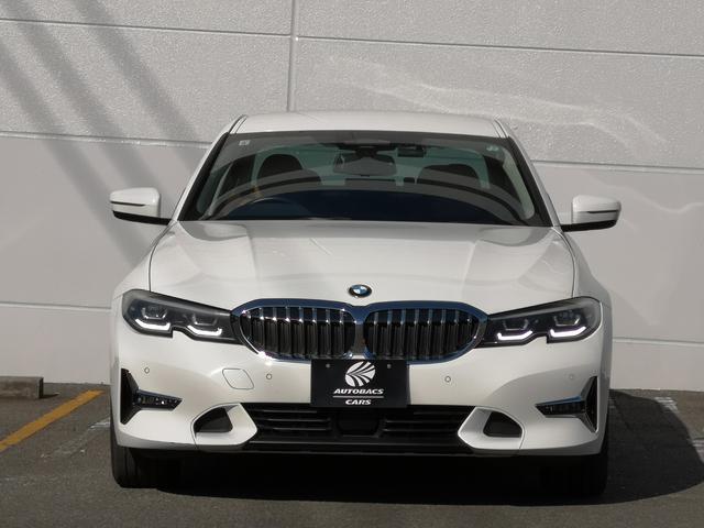 ３シリーズ ３１８ｉ　４０ｔｈアニバーサリーエディション　ワンオーナー　ドライブレコーダー　ＥＴＣ　バックカメラ　ナビ　クリアランスソナー　追従クルーズコントロール　レーンアシスト　パークアシスト　衝突被害軽減システム　アルミホイール　オートハイビーム（13枚目）