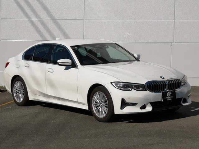 ３シリーズ ３１８ｉ　４０ｔｈアニバーサリーエディション　ワンオーナー　ドライブレコーダー　ＥＴＣ　バックカメラ　ナビ　クリアランスソナー　追従クルーズコントロール　レーンアシスト　パークアシスト　衝突被害軽減システム　アルミホイール　オートハイビーム（14枚目）