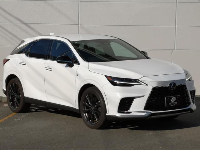 ＲＸ ＲＸ３５０　Ｆスポーツ　ワンオーナー　４ＷＤ　全周囲カメラ　クリアランスソナー　追従クルーズコントロール　レーンアシスト　パワーシート　パークアシスト　衝突被害軽減システム　ナビ　ＴＶ　オートマチックハイビーム　オートライト（13枚目）