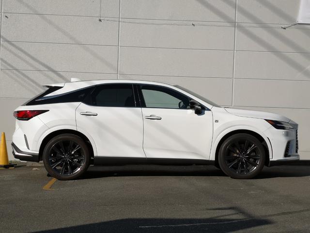 ＲＸ ＲＸ３５０　Ｆスポーツ　ワンオーナー　４ＷＤ　全周囲カメラ　クリアランスソナー　追従クルーズコントロール　レーンアシスト　パワーシート　パークアシスト　衝突被害軽減システム　ナビ　ＴＶ　オートマチックハイビーム　オートライト（14枚目）