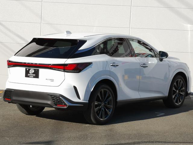 ＲＸ ＲＸ３５０　Ｆスポーツ　ワンオーナー　４ＷＤ　全周囲カメラ　クリアランスソナー　追従クルーズコントロール　レーンアシスト　パワーシート　パークアシスト　衝突被害軽減システム　ナビ　ＴＶ　オートマチックハイビーム　オートライト（15枚目）