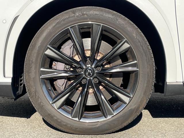 ＲＸ ＲＸ３５０　Ｆスポーツ　ワンオーナー　４ＷＤ　全周囲カメラ　クリアランスソナー　追従クルーズコントロール　レーンアシスト　パワーシート　パークアシスト　衝突被害軽減システム　ナビ　ＴＶ　オートマチックハイビーム　オートライト（19枚目）