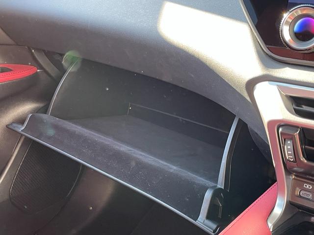 ＲＸ ＲＸ３５０　Ｆスポーツ　ワンオーナー　４ＷＤ　全周囲カメラ　クリアランスソナー　追従クルーズコントロール　レーンアシスト　パワーシート　パークアシスト　衝突被害軽減システム　ナビ　ＴＶ　オートマチックハイビーム　オートライト（44枚目）