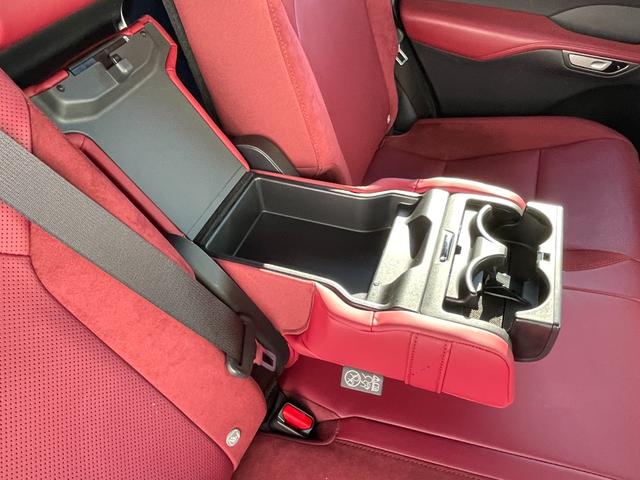 ＲＸ ＲＸ３５０　Ｆスポーツ　ワンオーナー　４ＷＤ　全周囲カメラ　クリアランスソナー　追従クルーズコントロール　レーンアシスト　パワーシート　パークアシスト　衝突被害軽減システム　ナビ　ＴＶ　オートマチックハイビーム　オートライト（54枚目）