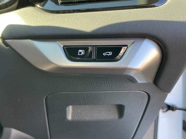 ＲＸ ＲＸ３５０　Ｆスポーツ　ワンオーナー　４ＷＤ　全周囲カメラ　クリアランスソナー　追従クルーズコントロール　レーンアシスト　パワーシート　パークアシスト　衝突被害軽減システム　ナビ　ＴＶ　オートマチックハイビーム　オートライト（60枚目）