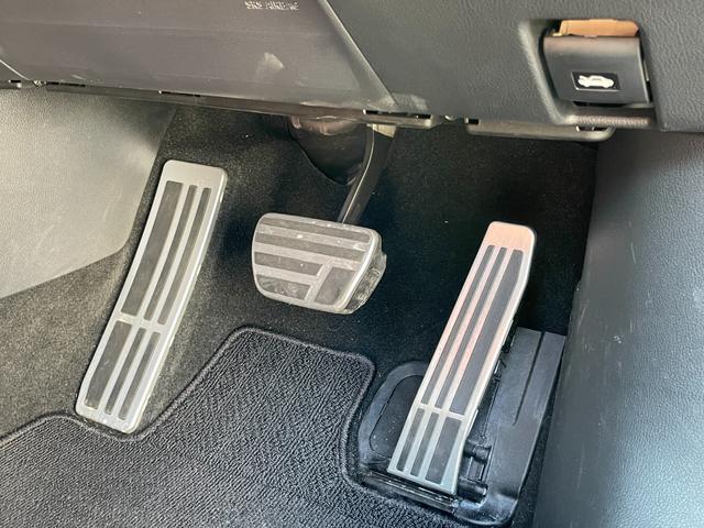 ＲＸ ＲＸ３５０　Ｆスポーツ　ワンオーナー　４ＷＤ　全周囲カメラ　クリアランスソナー　追従クルーズコントロール　レーンアシスト　パワーシート　パークアシスト　衝突被害軽減システム　ナビ　ＴＶ　オートマチックハイビーム　オートライト（78枚目）