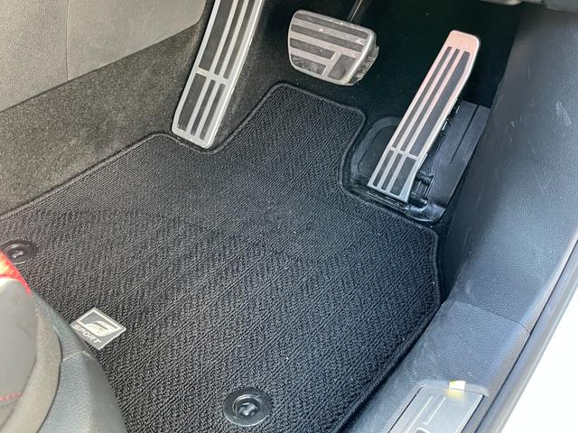 ＲＸ ＲＸ３５０　Ｆスポーツ　ワンオーナー　４ＷＤ　全周囲カメラ　クリアランスソナー　追従クルーズコントロール　レーンアシスト　パワーシート　パークアシスト　衝突被害軽減システム　ナビ　ＴＶ　オートマチックハイビーム　オートライト（79枚目）