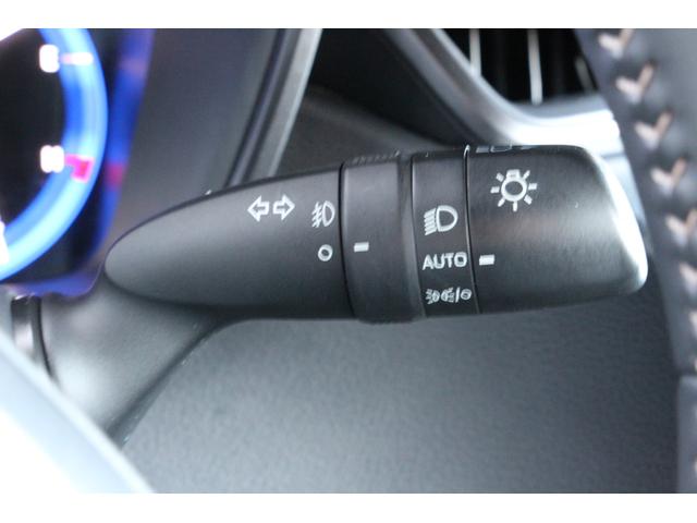 カローラツーリング ハイブリッド ダブルバイビー バックカメラ ナビ TV クリアランスソナー オートクルーズコントロール レーンアシスト 衝突被害軽減システム アルミホイール オートマチックハイビーム オートライト LEDヘッドランプ スマートキー(10枚目)