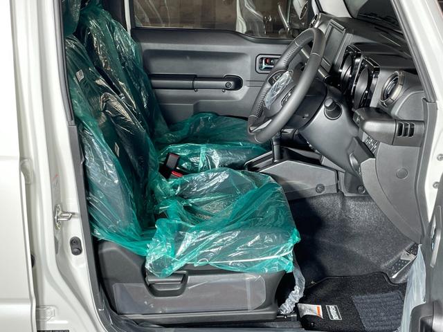 ジムニーノマド FC ユーザー買取車 デュアルカメラブレーキサポート 車線逸脱警報 アダプティブクルーズコントロール LEDヘッドライト オートライト シートヒーター 革巻きステアリング オートエアコン プッシュスタート(32枚目)