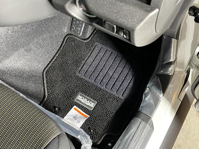ジムニーノマド FC ユーザー買取車 デュアルカメラブレーキサポート 車線逸脱警報 アダプティブクルーズコントロール LEDヘッドライト オートライト シートヒーター 革巻きステアリング オートエアコン プッシュスタート(34枚目)