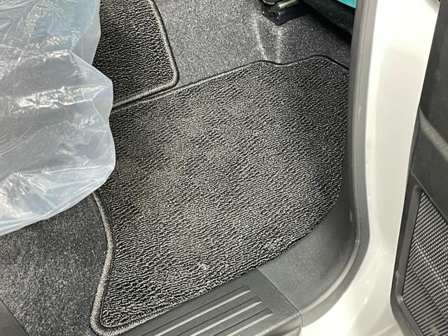 ジムニーノマド FC ユーザー買取車 デュアルカメラブレーキサポート 車線逸脱警報 アダプティブクルーズコントロール LEDヘッドライト オートライト シートヒーター 革巻きステアリング オートエアコン プッシュスタート(40枚目)