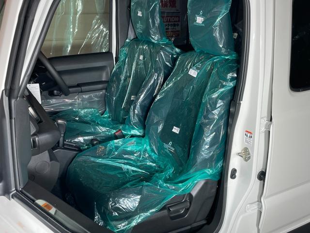 ジムニーノマド FC ユーザー買取車 デュアルカメラブレーキサポート 車線逸脱警報 アダプティブクルーズコントロール LEDヘッドライト オートライト シートヒーター 革巻きステアリング オートエアコン プッシュスタート(45枚目)