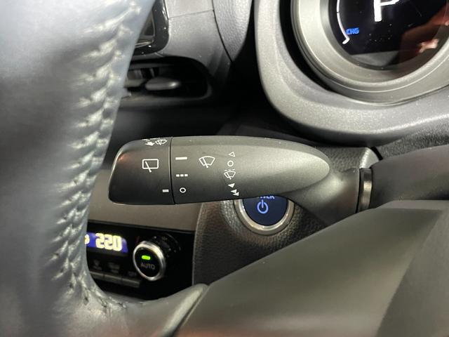 ヤリスクロス ハイブリッドＧ　ユーザー買取車　ブラインドスポットモニター　パノラミックビューモニター　ＬＥＤヘッドライト　オートライト　プリクラッシュセーフティ　レーダークルーズコントロール　ナビ　ＥＴＣ　プッシュスタート（19枚目）