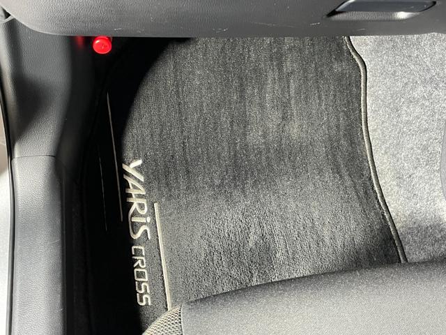 ヤリスクロス ハイブリッドＧ　ユーザー買取車　ブラインドスポットモニター　パノラミックビューモニター　ＬＥＤヘッドライト　オートライト　プリクラッシュセーフティ　レーダークルーズコントロール　ナビ　ＥＴＣ　プッシュスタート（46枚目）