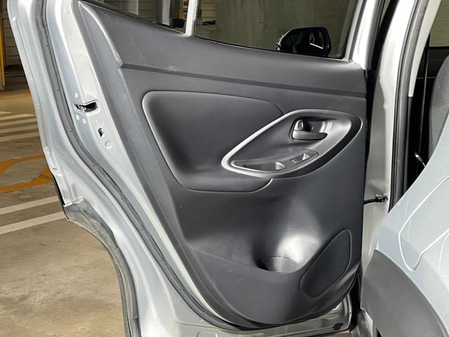 ヤリスクロス ハイブリッドＧ　ユーザー買取車　ブラインドスポットモニター　パノラミックビューモニター　ＬＥＤヘッドライト　オートライト　プリクラッシュセーフティ　レーダークルーズコントロール　ナビ　ＥＴＣ　プッシュスタート（47枚目）