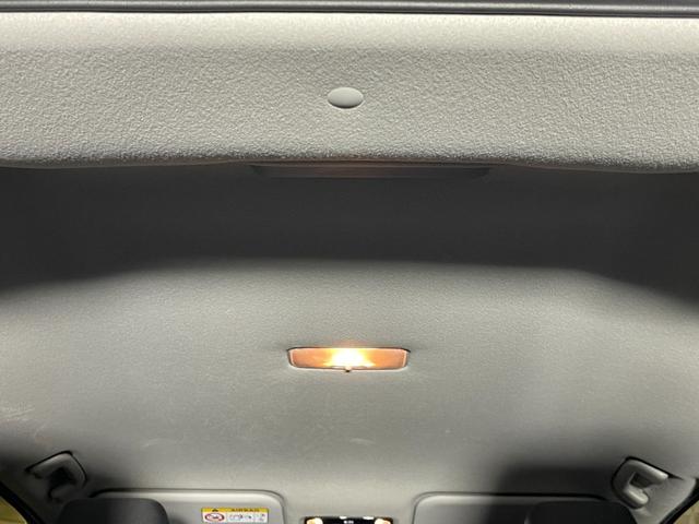 ヤリスクロス ハイブリッドＧ　ユーザー買取車　ブラインドスポットモニター　パノラミックビューモニター　ＬＥＤヘッドライト　オートライト　プリクラッシュセーフティ　レーダークルーズコントロール　ナビ　ＥＴＣ　プッシュスタート（53枚目）