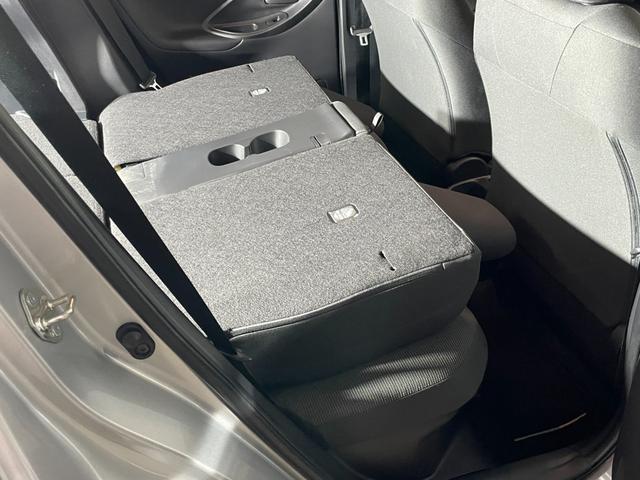 ヤリスクロス ハイブリッドＧ　ユーザー買取車　ブラインドスポットモニター　パノラミックビューモニター　ＬＥＤヘッドライト　オートライト　プリクラッシュセーフティ　レーダークルーズコントロール　ナビ　ＥＴＣ　プッシュスタート（58枚目）