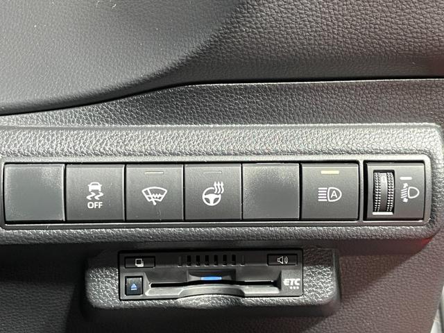 カローラスポーツ ハイブリッドG スタイルパッケージ ユーザー買取車 9インチディスプレイオーディオ プリクラッシュセーフティ オートマチックハイビーム レーダークルーズコントロール 純正ナビ TV バックカメラ ETC ステアリングヒーター(7枚目)