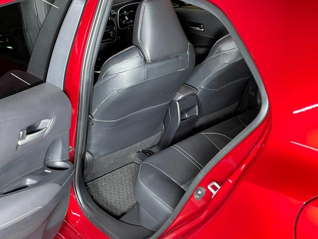 カローラスポーツ ハイブリッドG スタイルパッケージ ユーザー買取車 9インチディスプレイオーディオ プリクラッシュセーフティ オートマチックハイビーム レーダークルーズコントロール 純正ナビ TV バックカメラ ETC ステアリングヒーター(50枚目)