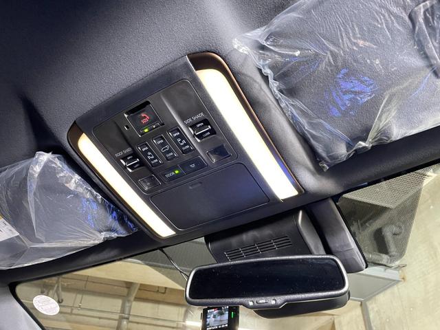 アルファード Ｚ　ユーザー買取車　トヨタチームメイト　左右独立ムーンルーフ　１４インチディスプレイオーディオ　ナビ　ＴＶ　１２．１型後席ディスプレイ　パノラミックビューモニター　セーフティセンス　プラスサポート（9枚目）